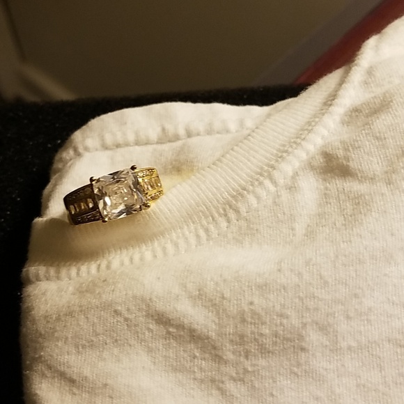 I need extra money for xmas shopping - Picture 3 of 3